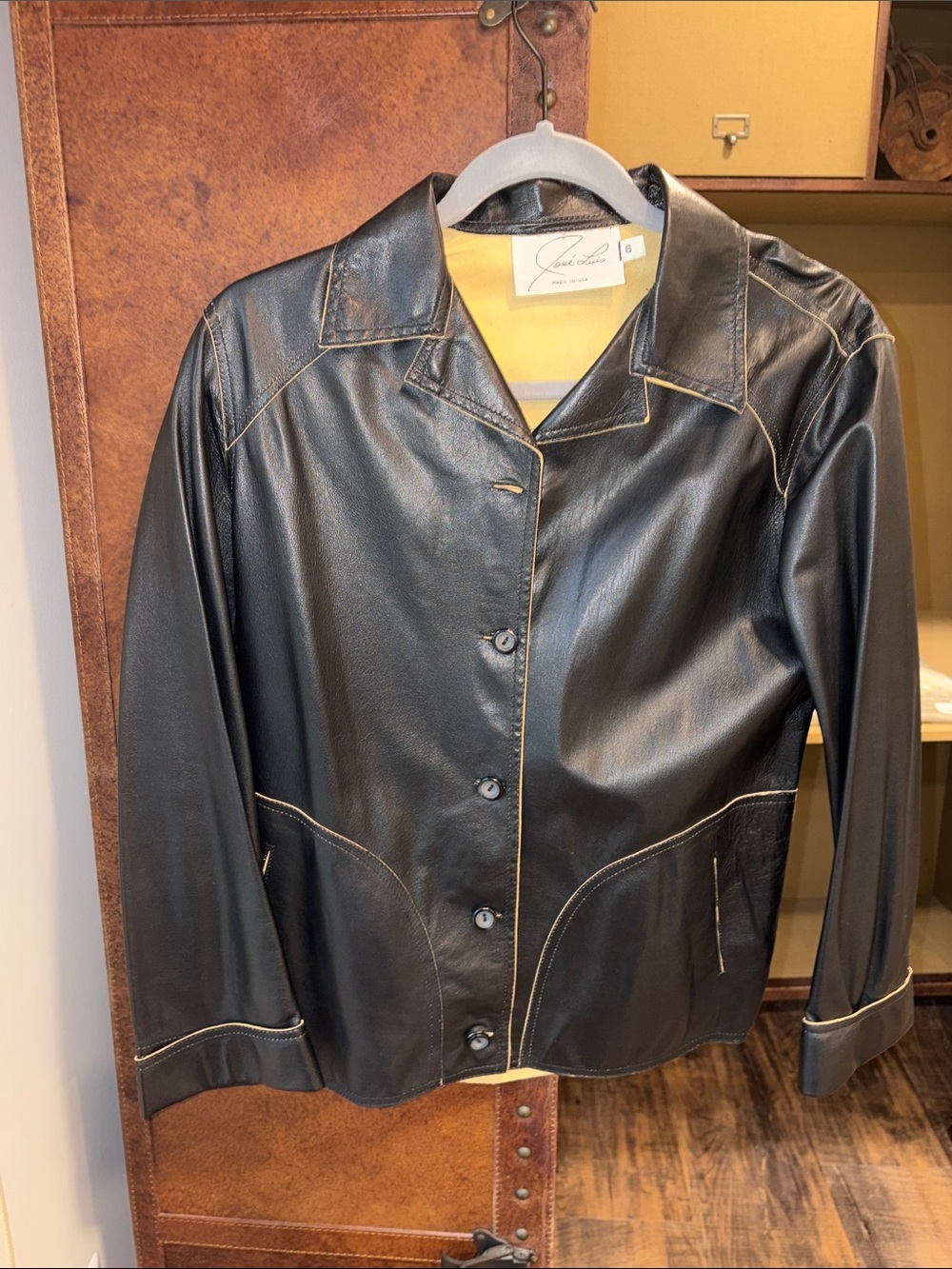 Gorgeous Jose Luis Women's Black Leather Button-Front Jacket.